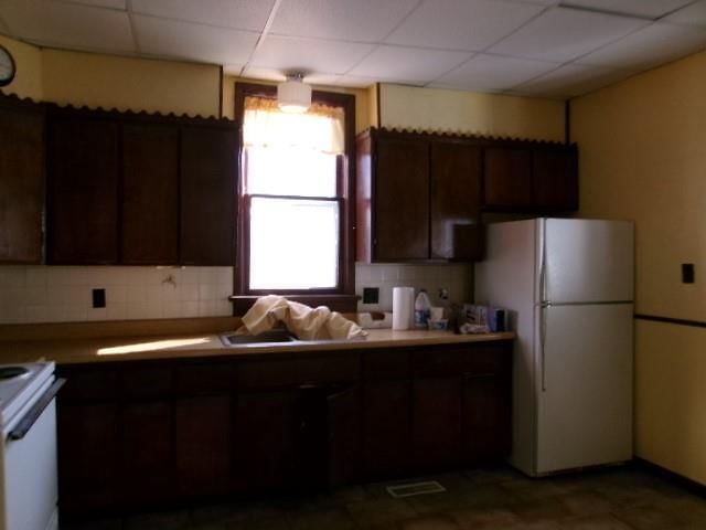 407 W 10th Street — photo 16