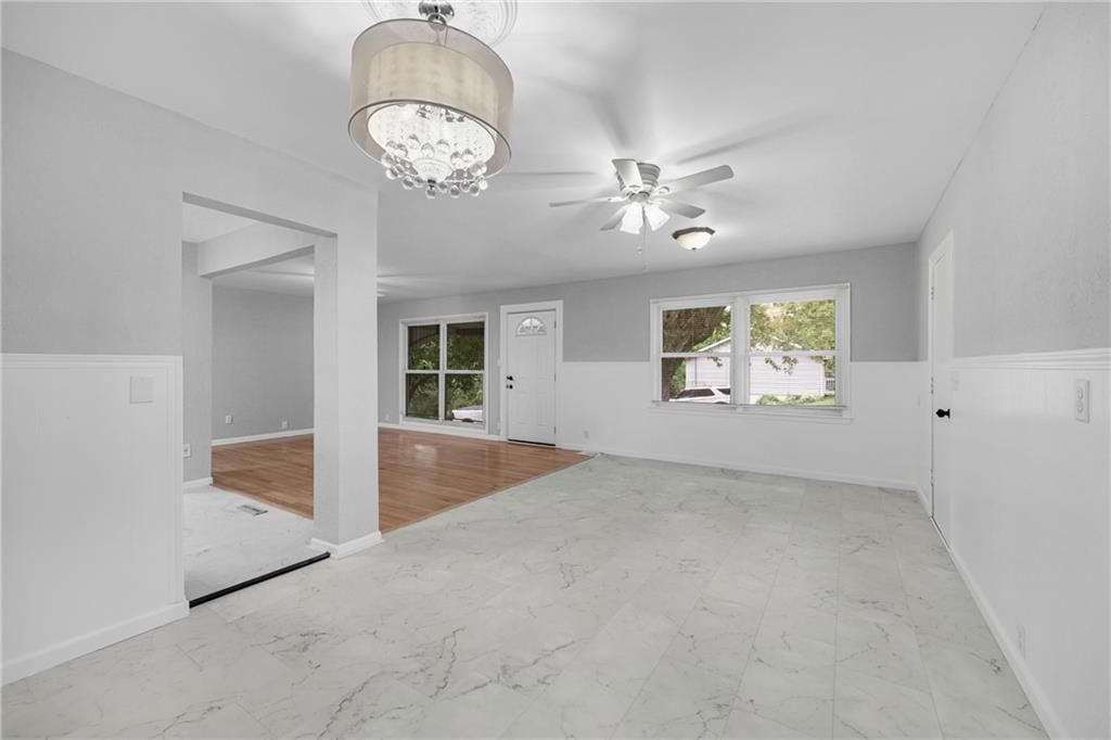 2700 Englewood Terrace — photo 8