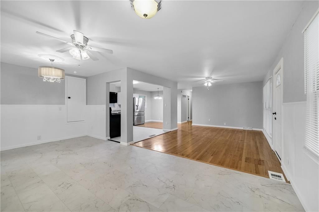 2700 Englewood Terrace — photo 9