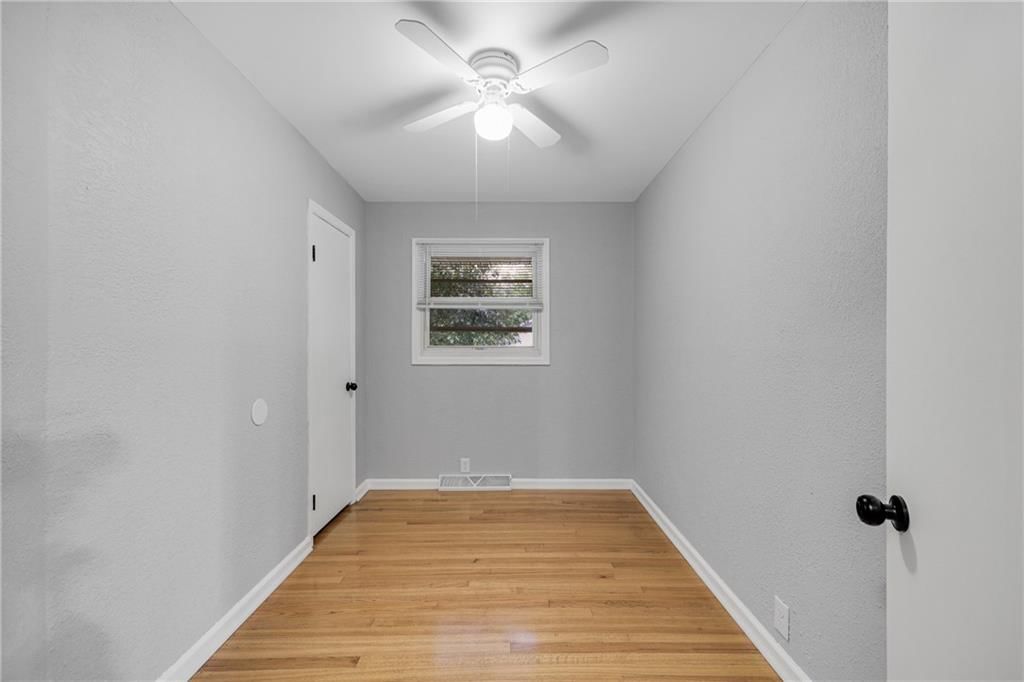 2700 Englewood Terrace — photo 16