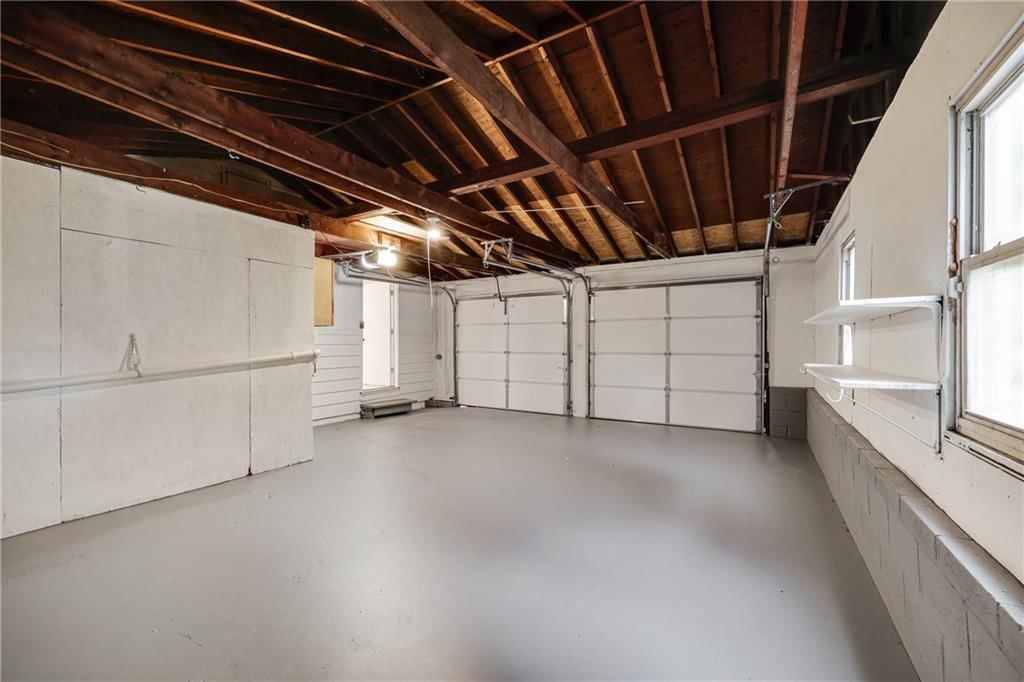 2700 Englewood Terrace — photo 27