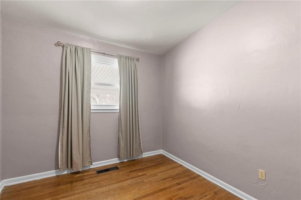 903 E Clark Street — photo 19