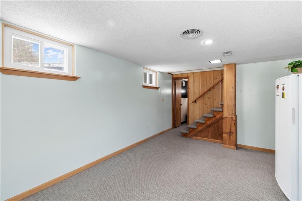 903 E Clark Street — photo 24