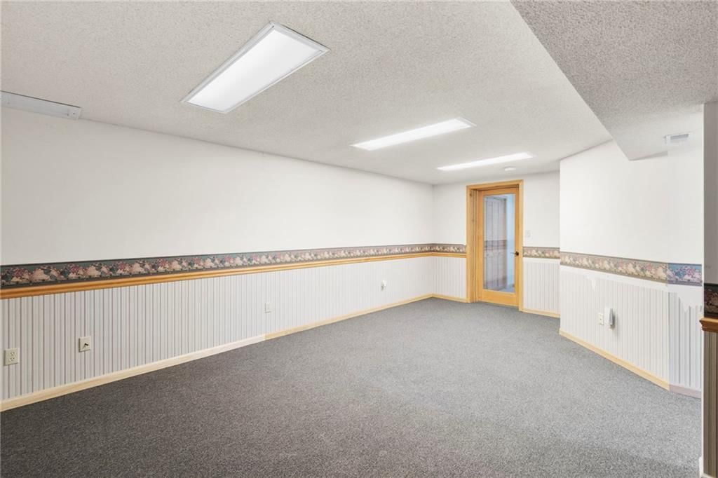 903 E Clark Street — photo 28