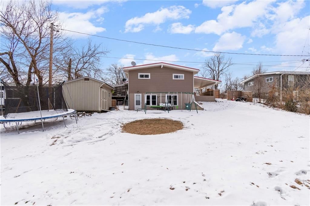 903 E Clark Street — photo 38