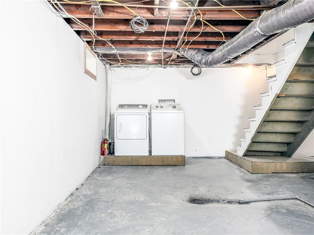 2457 Poplar Avenue — photo 13