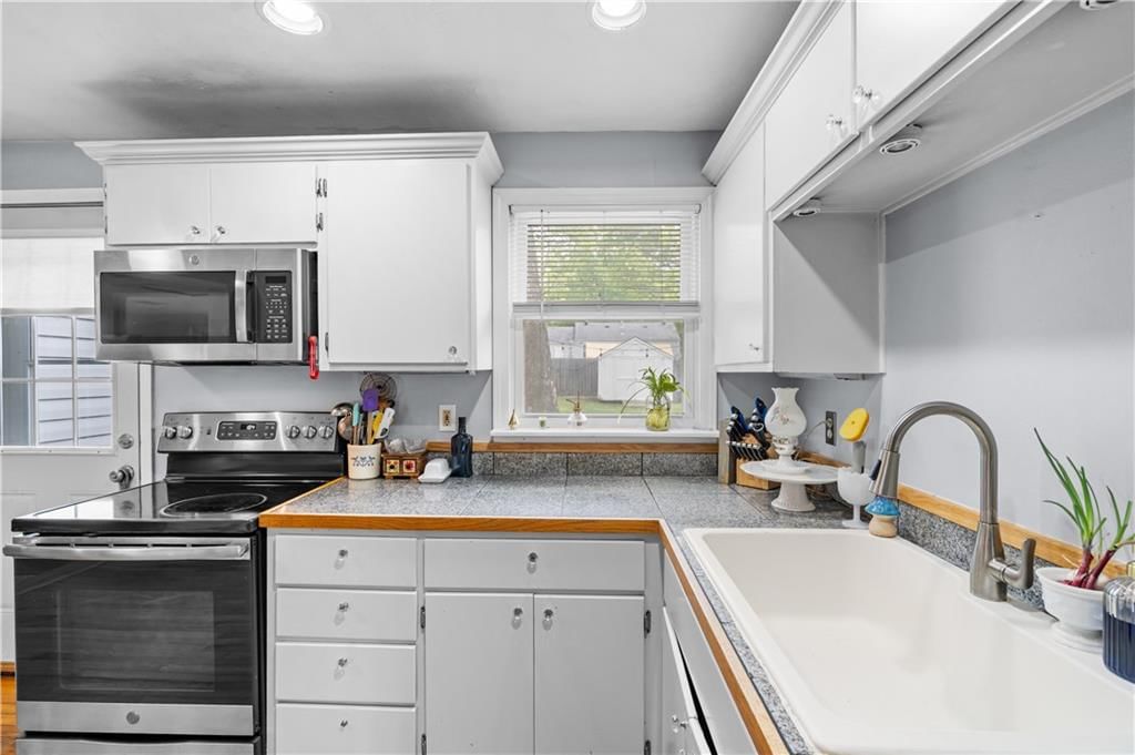 7637 Conser Street — photo 27
