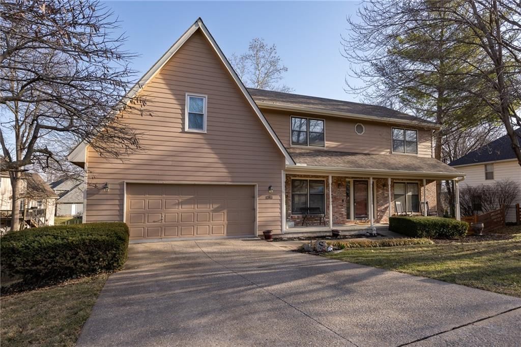1303 Telford Drive — photo 2