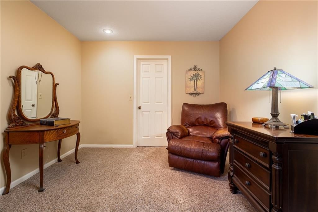 1303 Telford Drive — photo 20