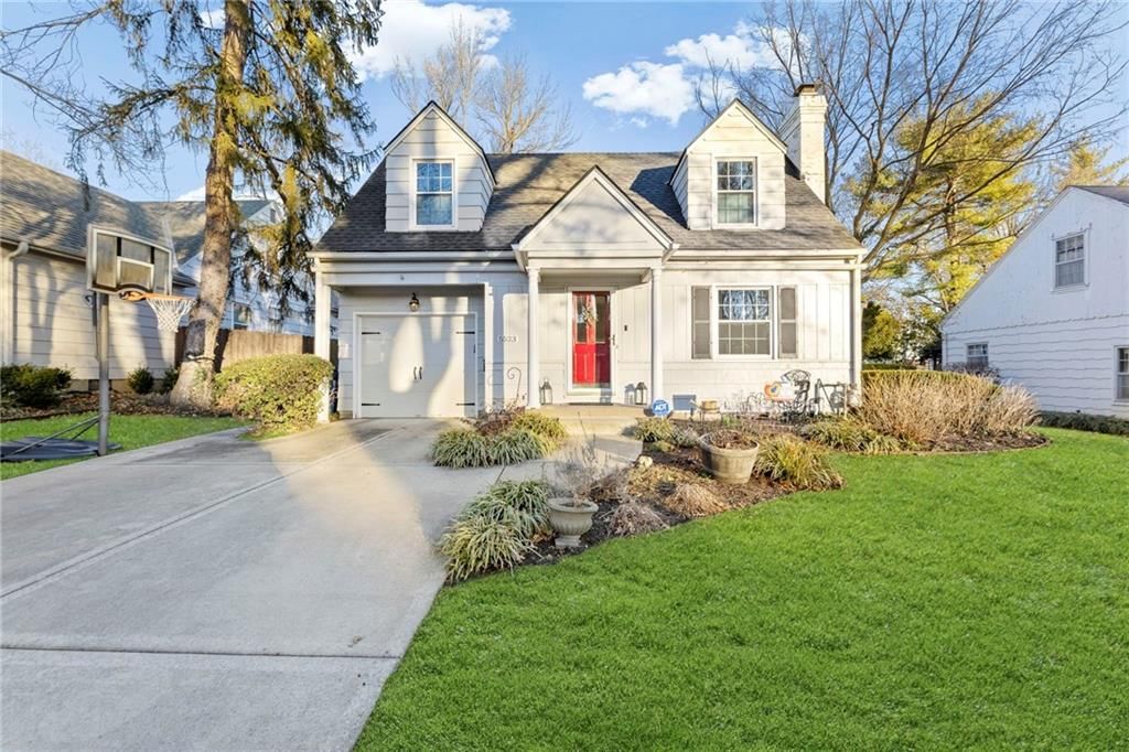 5523 Chadwick Road, Fairway, KS