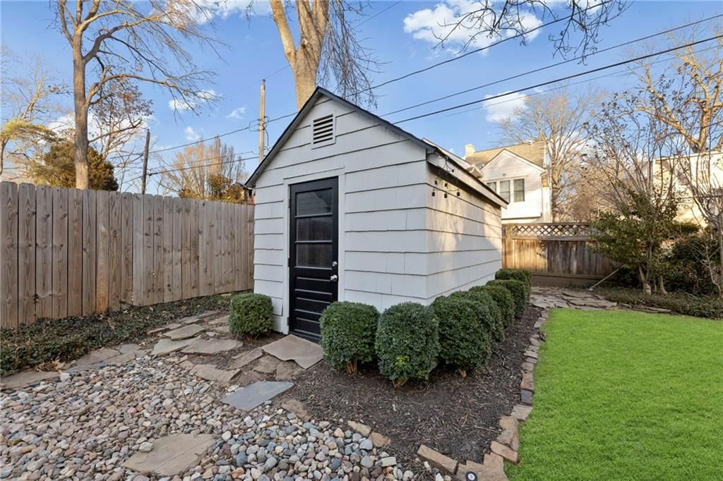 5523 Chadwick Road — photo 41