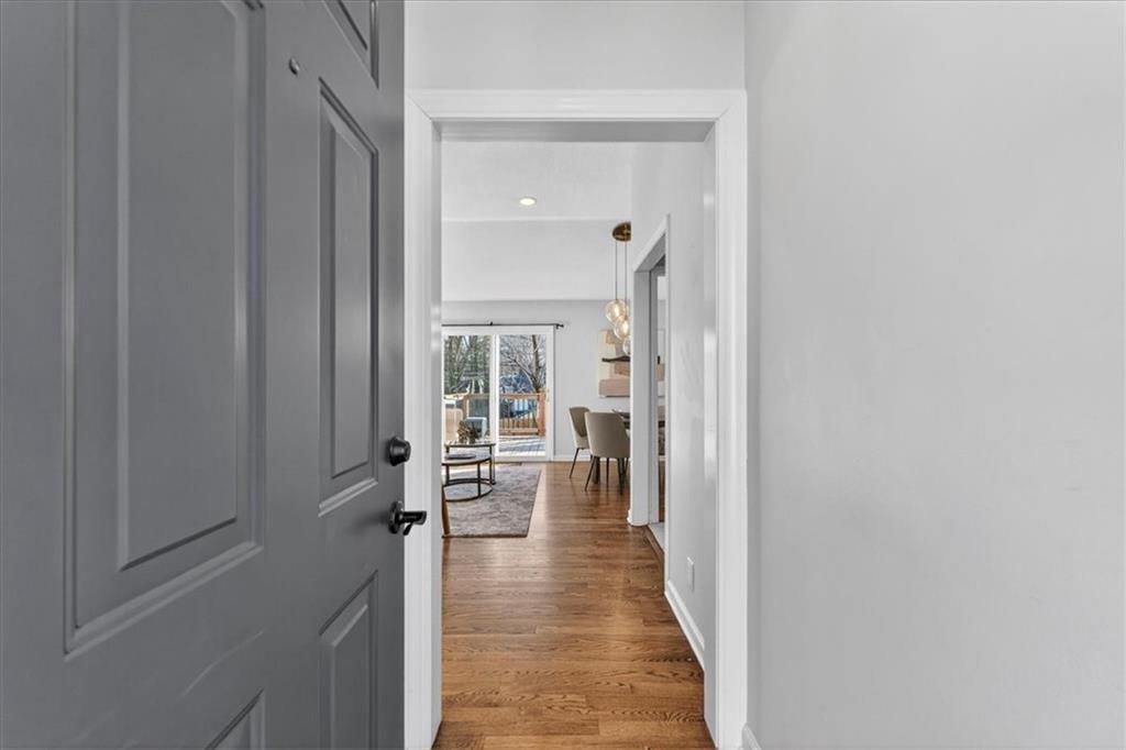 5109 W 71st Street — photo 4