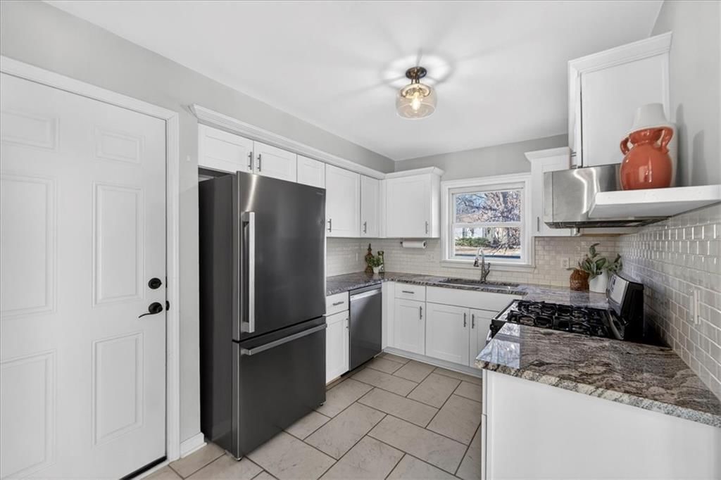 5109 W 71st Street — photo 11