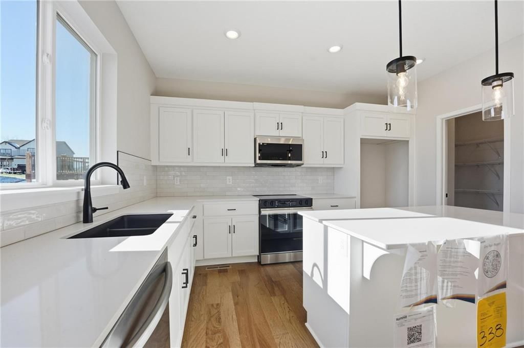 18180 W 166th Terrace — photo 7