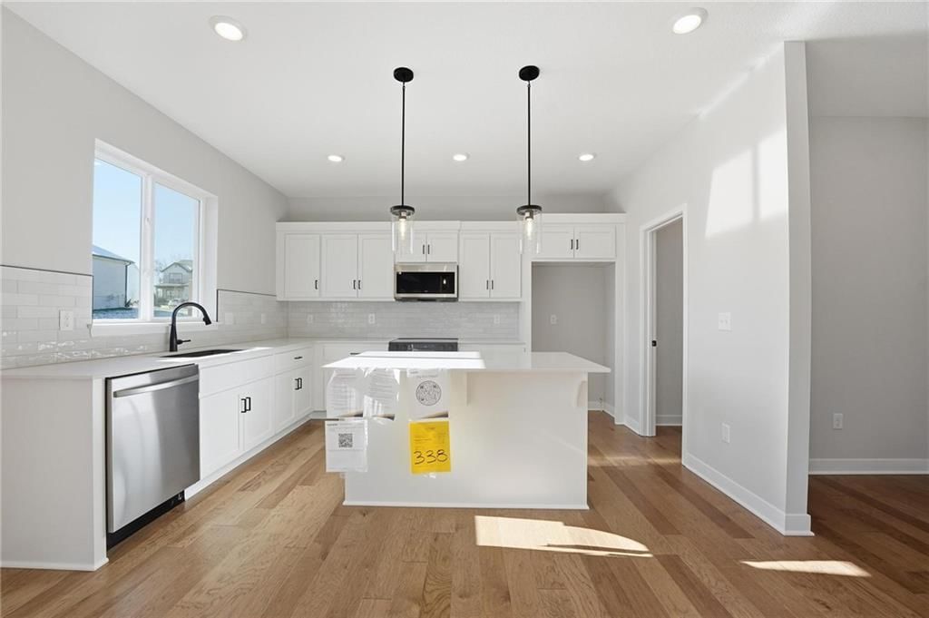 18180 W 166th Terrace — photo 8