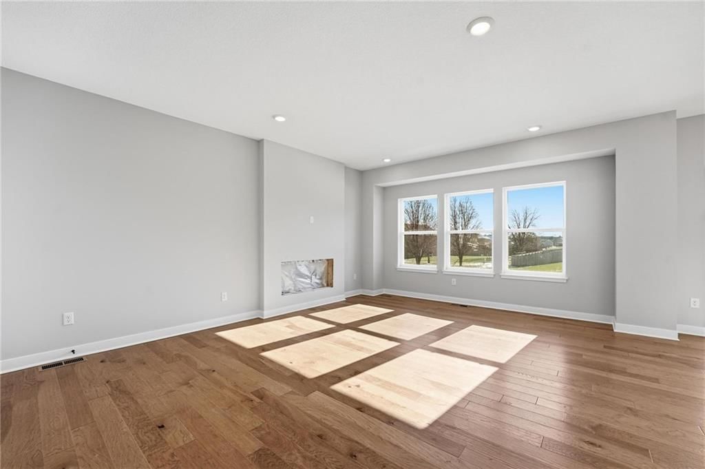 18180 W 166th Terrace — photo 14