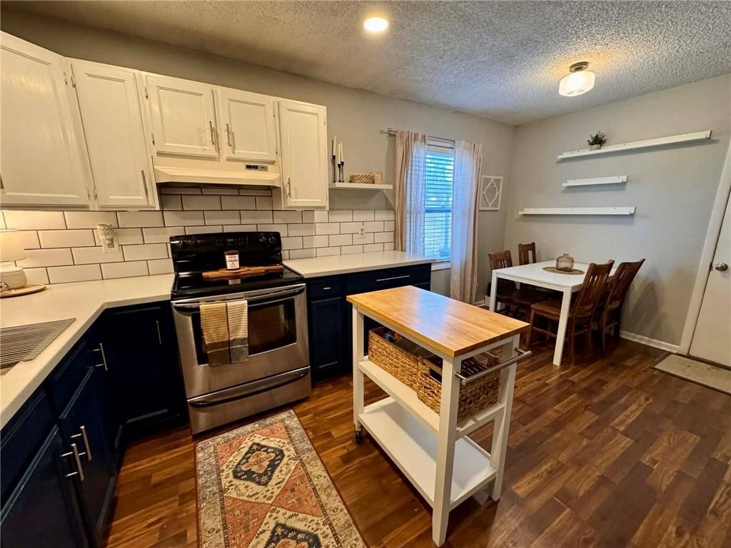 450 N Milton Street — photo 10