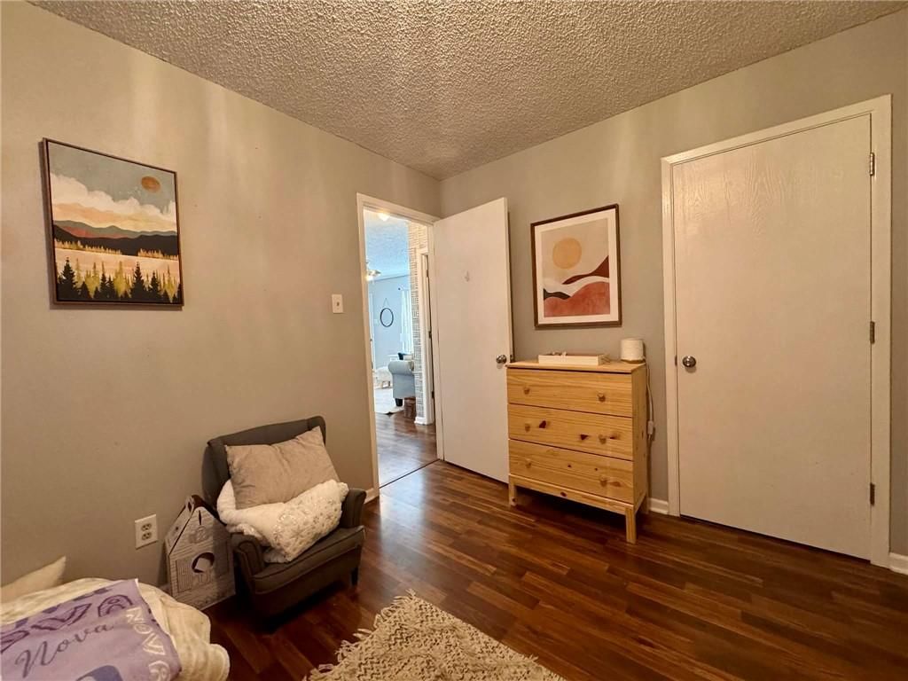 450 N Milton Street — photo 14