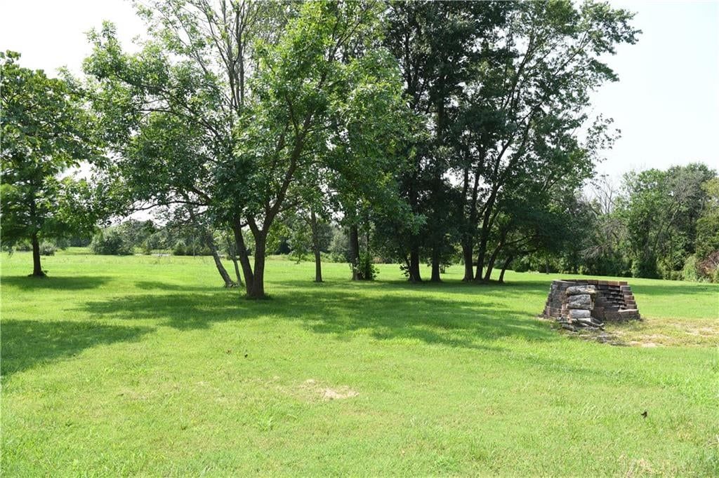 Photo 8 of 13 - 11503 State Route 2 Highway, Freeman, MO 64746