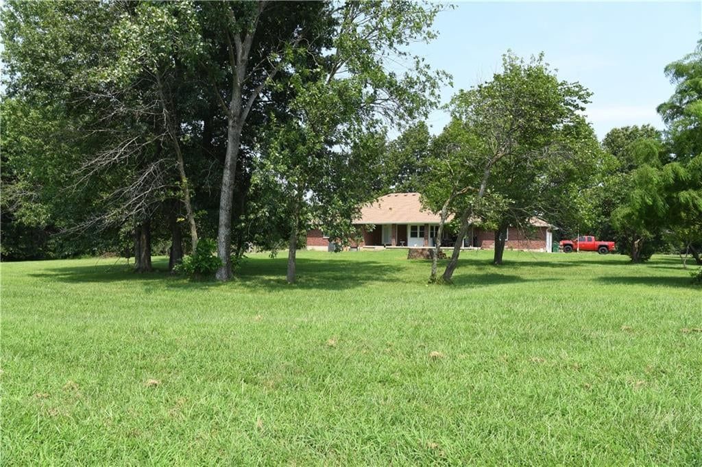 Photo 13 of 13 - 11503 State Route 2 Highway, Freeman, MO 64746