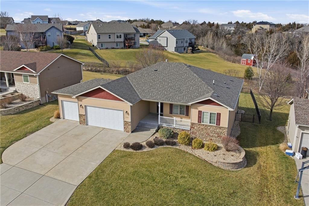 720 Leyden Ridge Circle, Manhattan, KS
