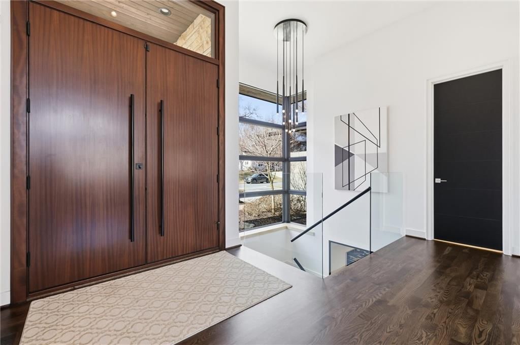 9645 Manor Road — photo 10