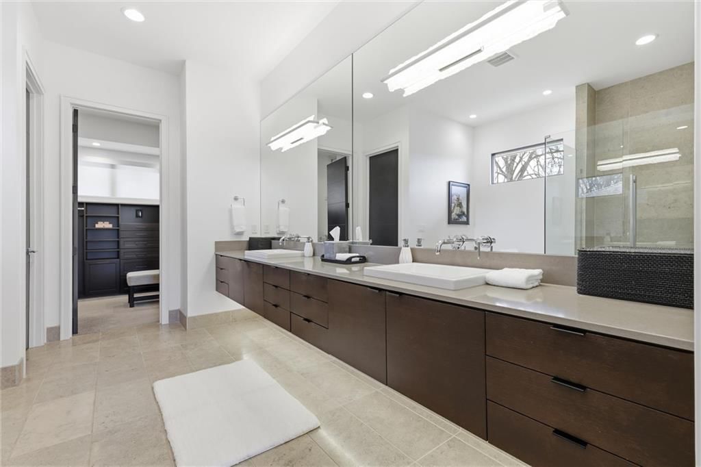 9645 Manor Road — photo 32