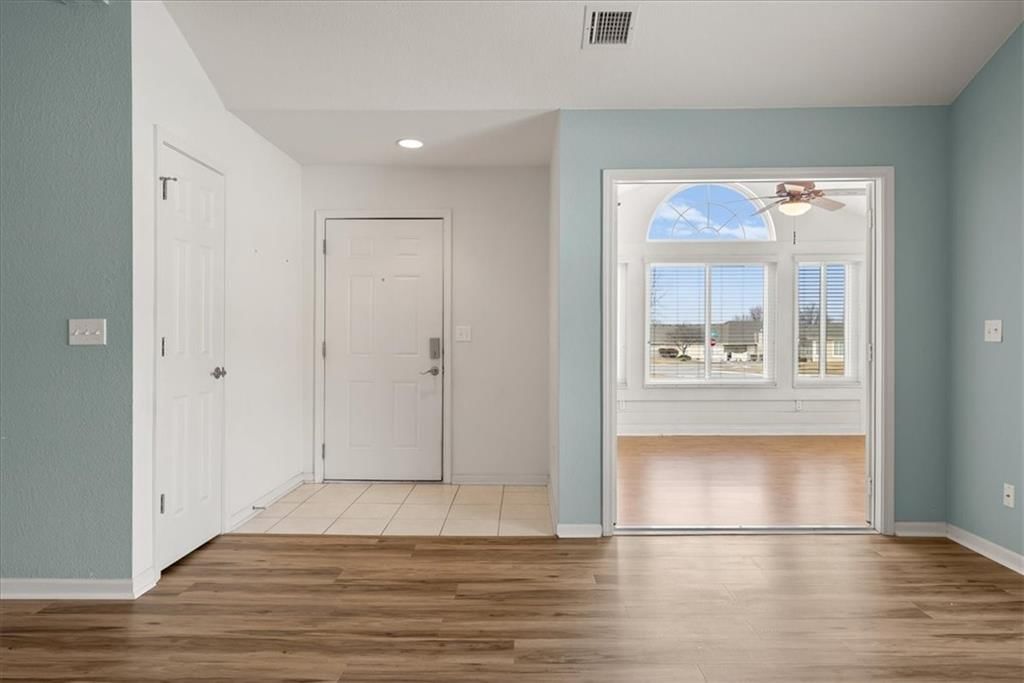 6011 NE KENSINGTON Court — photo 8