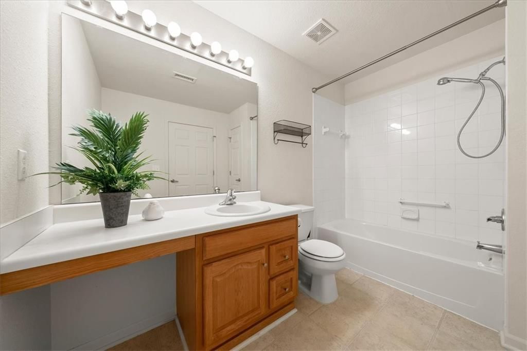 6011 NE KENSINGTON Court — photo 27