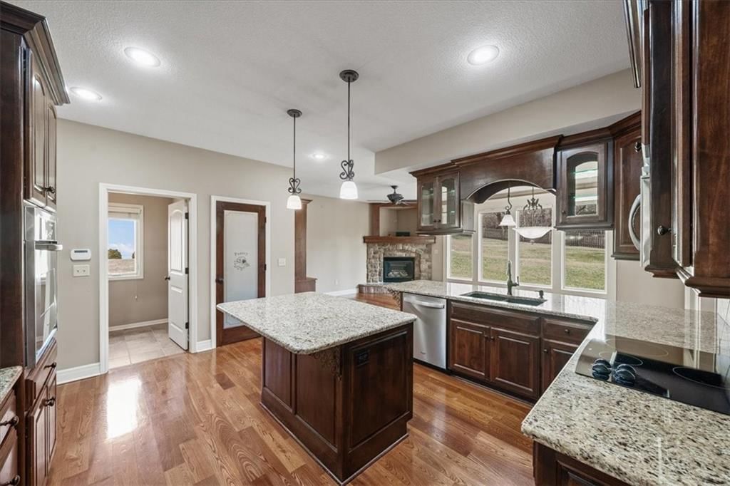 1606 Whispering Ridge — photo 9
