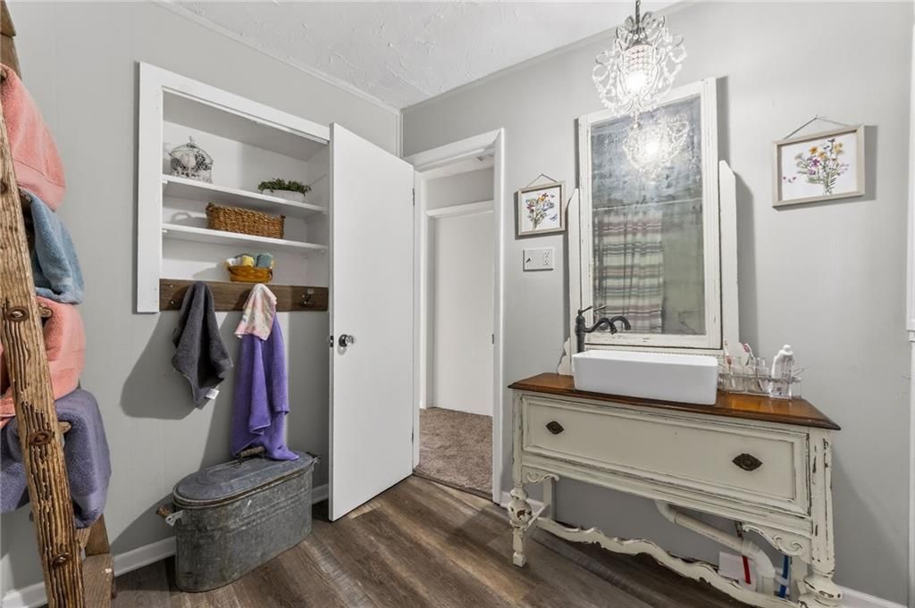 704 W Frost Street — photo 21