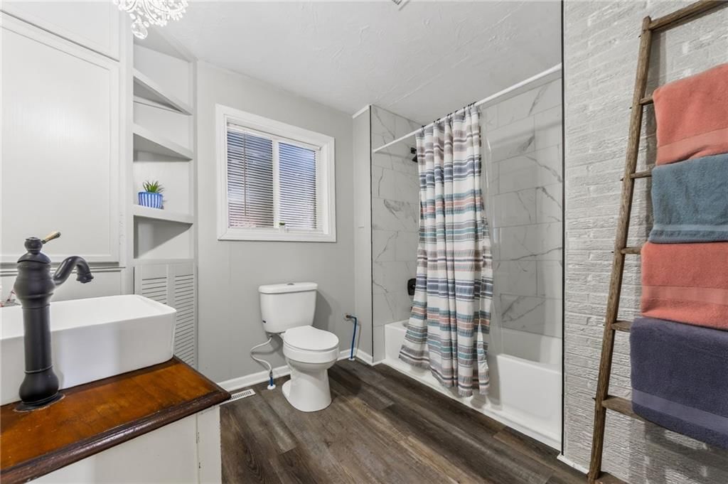 704 W Frost Street — photo 22