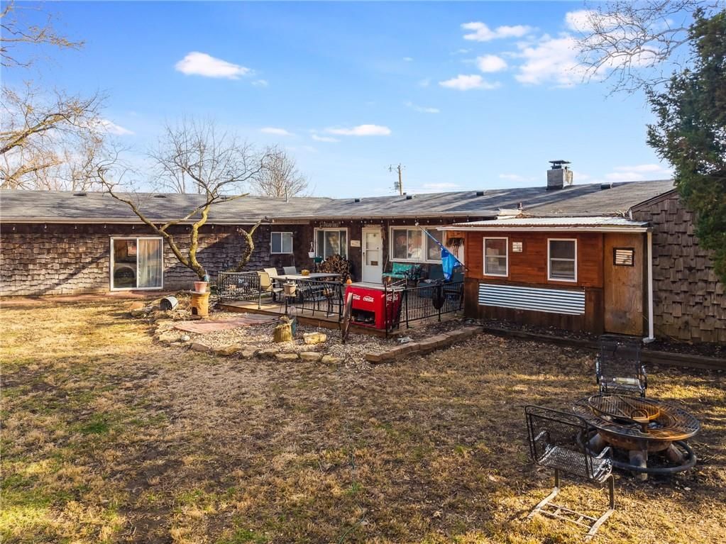 704 W Frost Street — photo 32