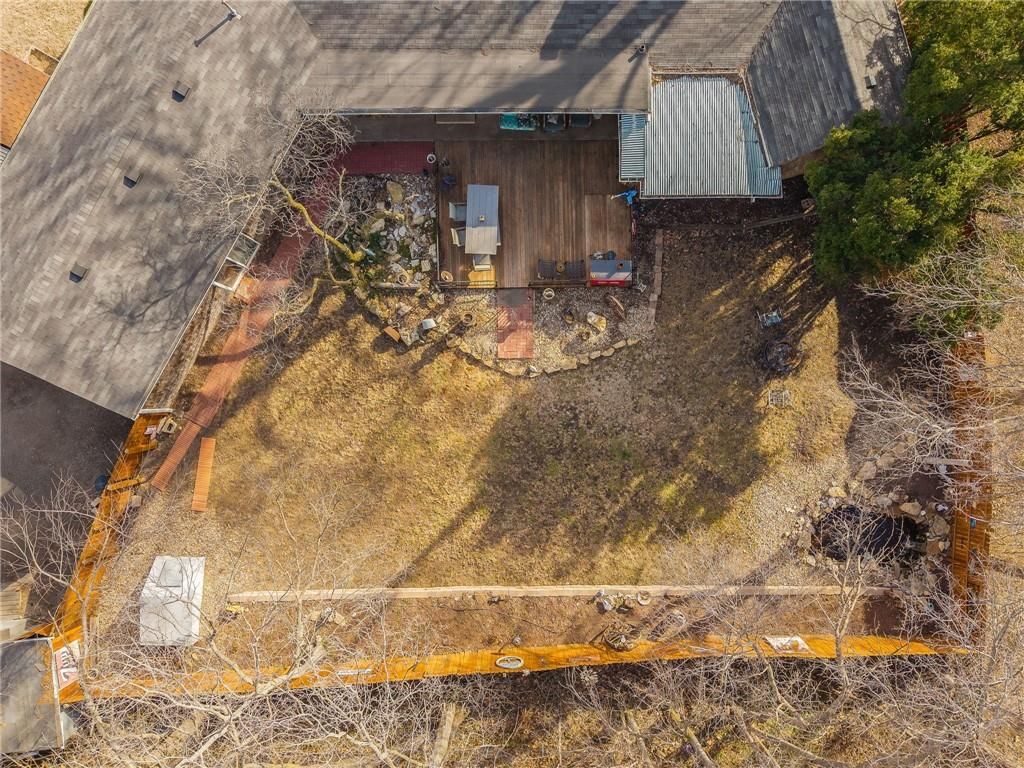 704 W Frost Street — photo 34
