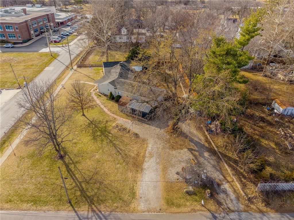 704 W Frost Street — photo 43