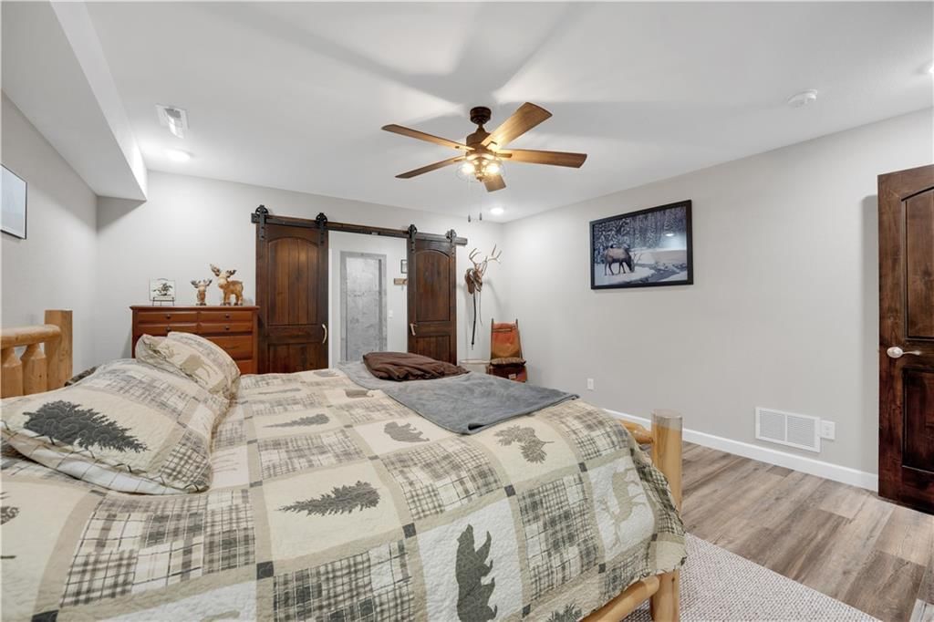 26192 Georgetown Avenue — photo 38