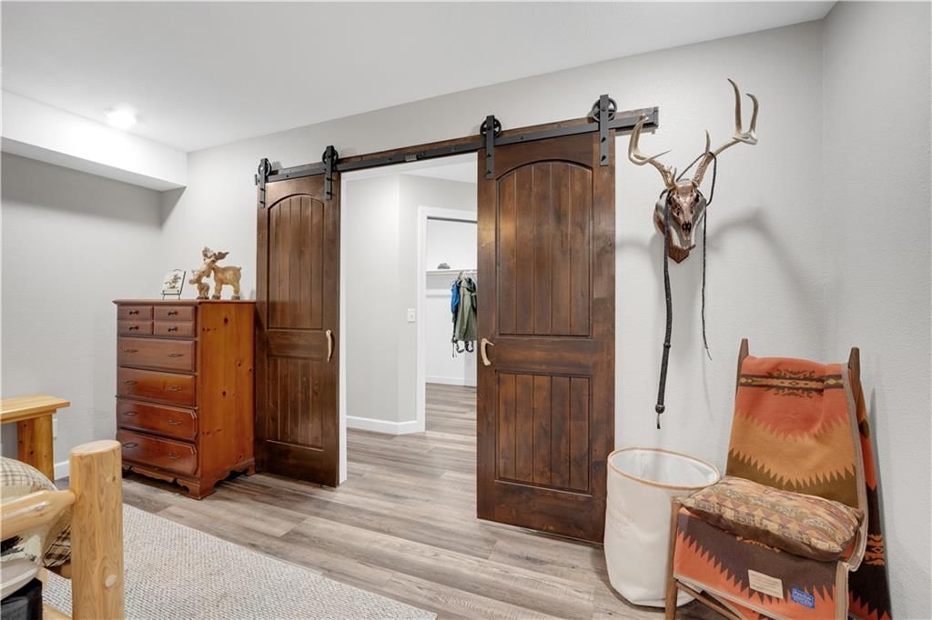 26192 Georgetown Avenue — photo 40