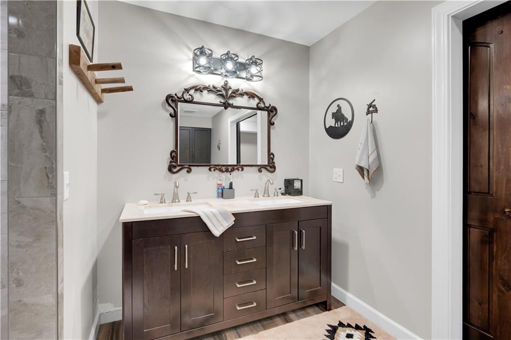 26192 Georgetown Avenue — photo 43
