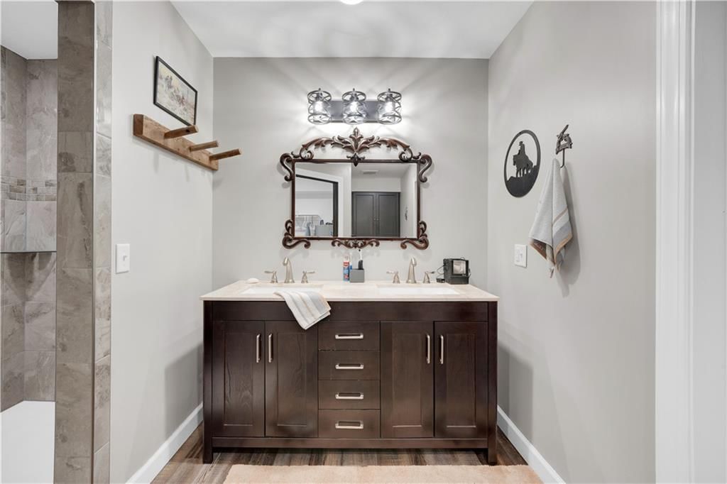 26192 Georgetown Avenue — photo 45