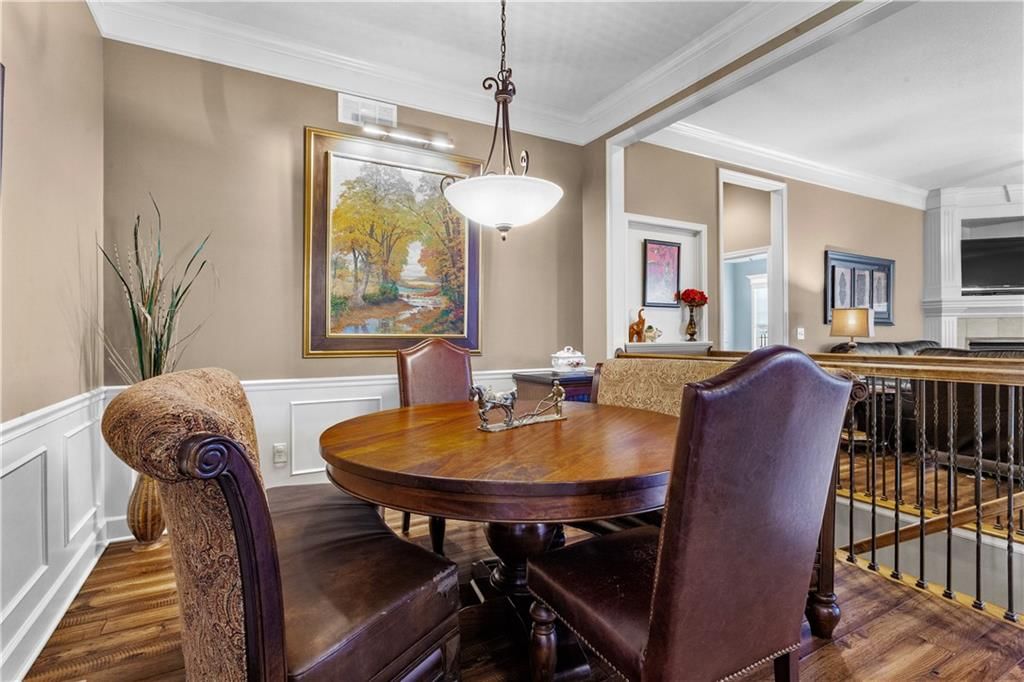 4304 NE Park Springs Drive — photo 5