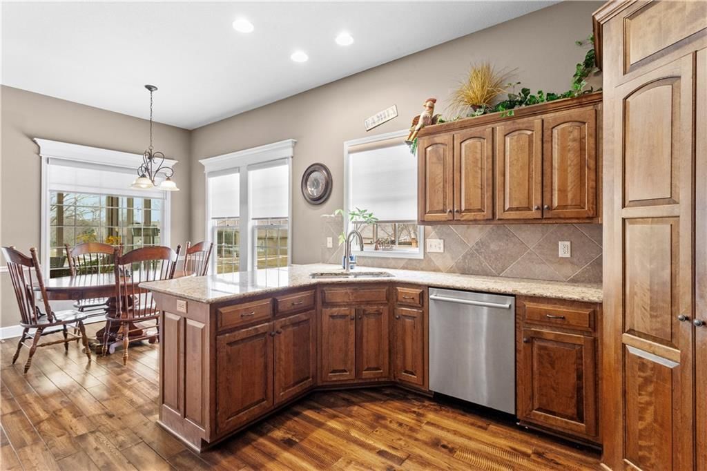4304 NE Park Springs Drive — photo 14