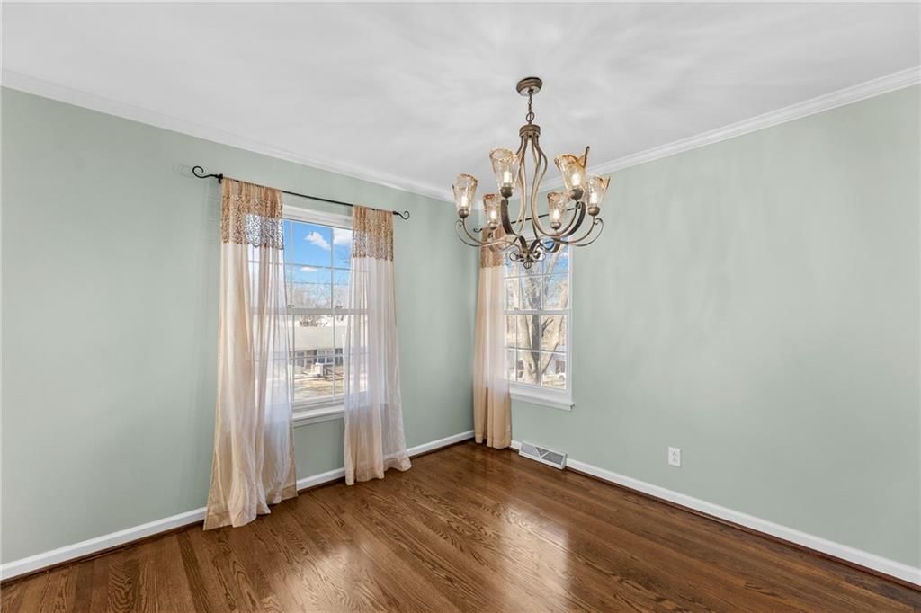 11229 Norton Avenue — photo 7