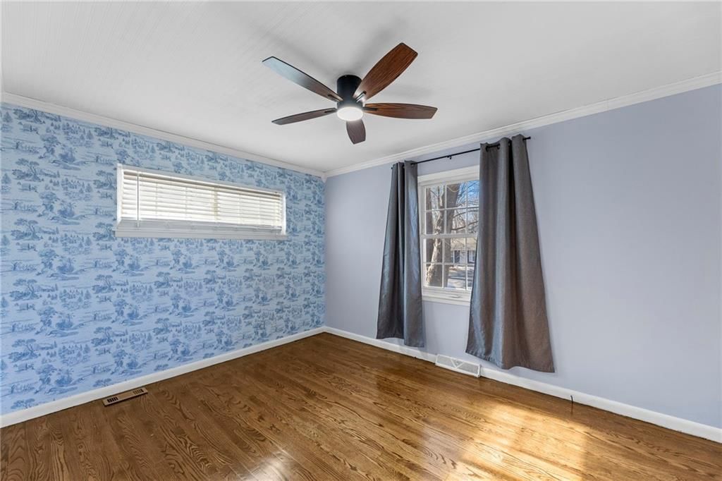 11229 Norton Avenue — photo 15