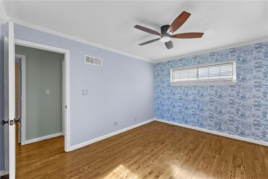 11229 Norton Avenue — photo 16