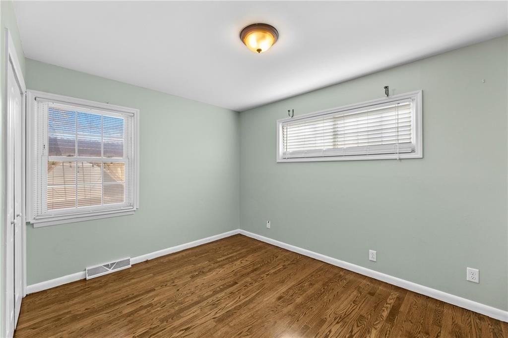 11229 Norton Avenue — photo 19