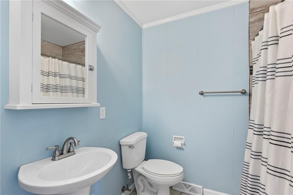 11229 Norton Avenue — photo 23