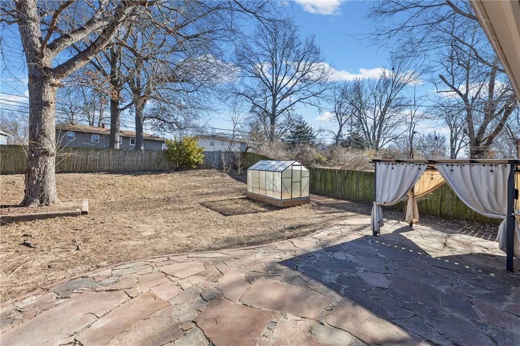 11229 Norton Avenue — photo 29