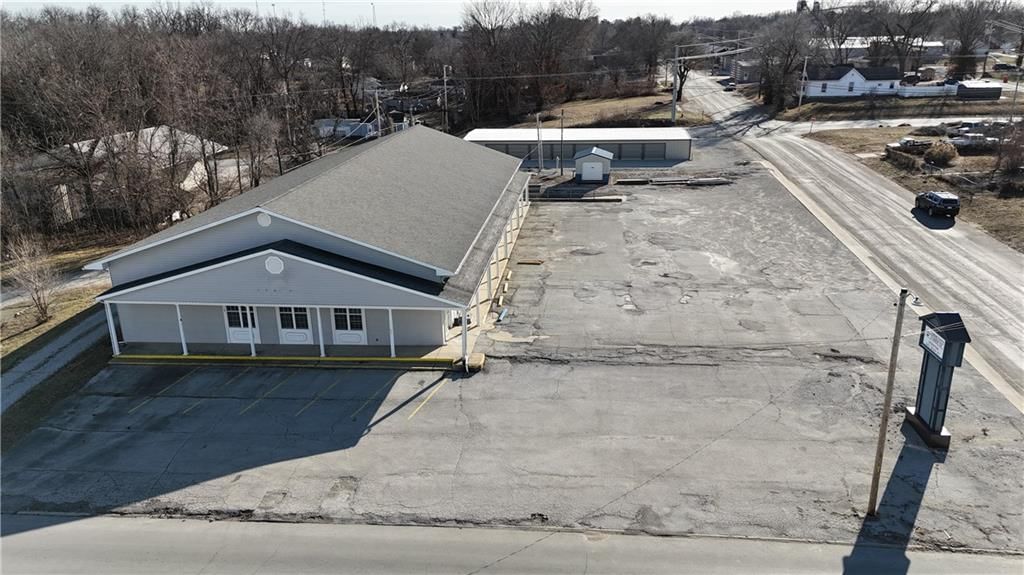 2401 Main Street, Lexington, MO