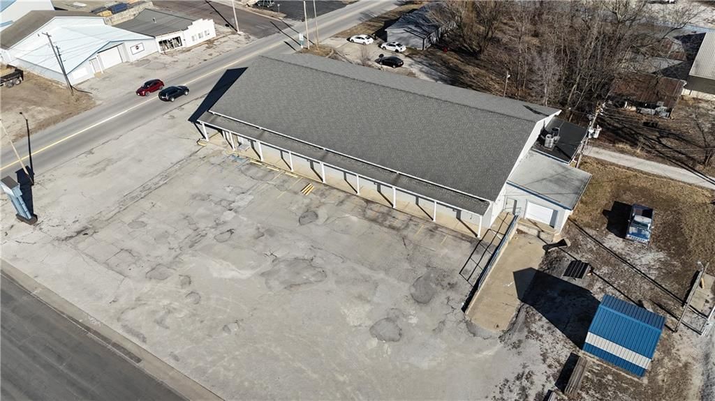 2401 Main Street — photo 3