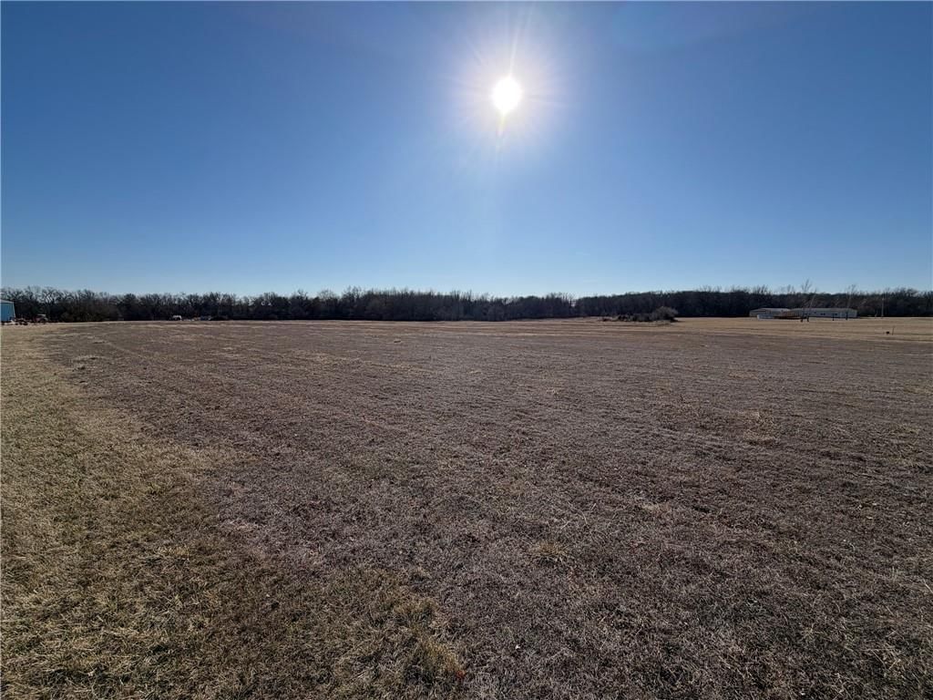 Tract D NW 525th Road — photo 3
